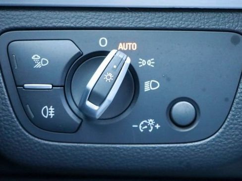 Used 2021 Audi SQ5 Premium Plus w/ Premium Plus Package image 31