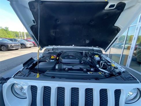 Used 2022 Jeep Wrangler Unlimited Sport image 28