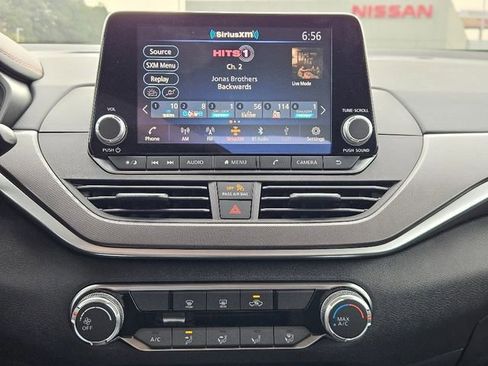 New 2025 Nissan Altima 2.5 SR image 21