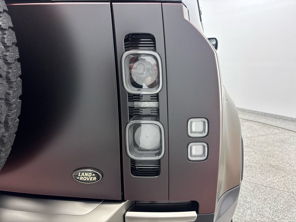 Used 2020 Land Rover Defender 110 X AWD/4WD image 49