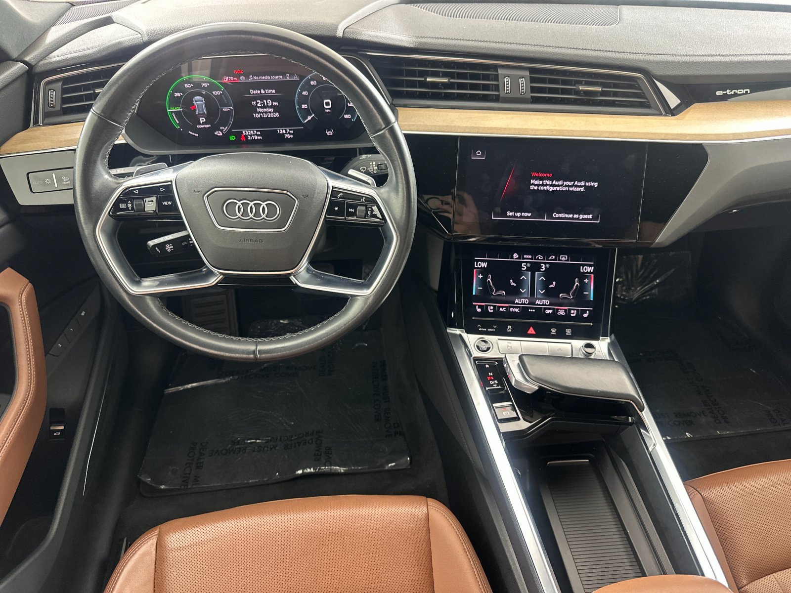 Used 2024 Audi Q8 e-tron Premium Plus AWD/4WD image 14
