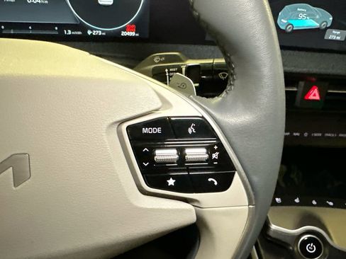 Certified 2023 Kia EV6 Wind w/ Wind Technology Package image 27