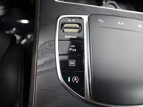 Used 2022 Mercedes-Benz GLC 300 4MATIC image 37