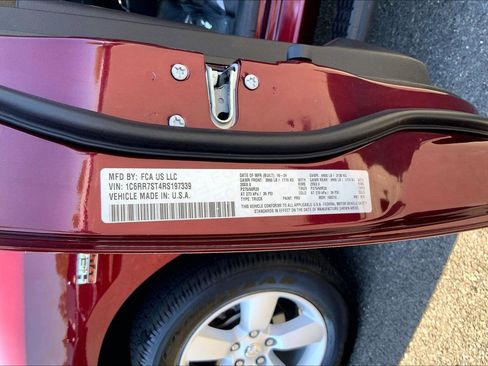 Certified 2024 RAM 1500 Tradesman w/ Tradesman SXT Package AWD/4WD image 32