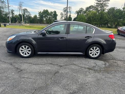 Used 2011 Subaru Legacy 2.5i Premium w/ All-Weather Pkg AWD/4WD image 2