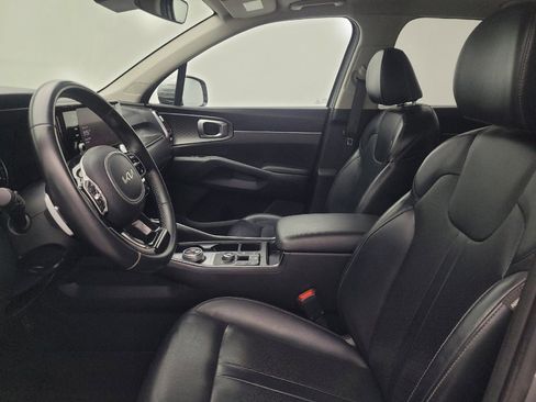 Used 2023 Kia Sorento EX w/ Panoramic Sunroof Package AWD/4WD image 17