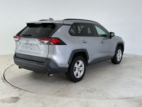 Used 2021 Toyota RAV4 XLE FWD image 9
