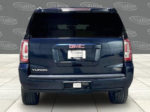 Used 2017 GMC Yukon SLE w/ SLE Value Package image 6