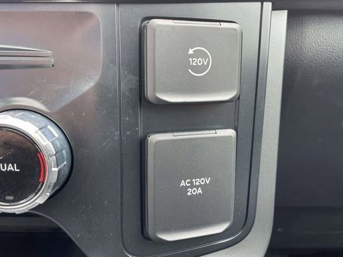 Used 2025 Ford F150 Lariat w/ Equipment Group 502A High image 24