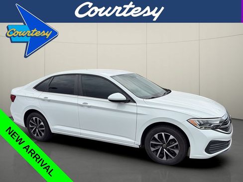 Used 2022 Volkswagen Jetta S FWD image 1