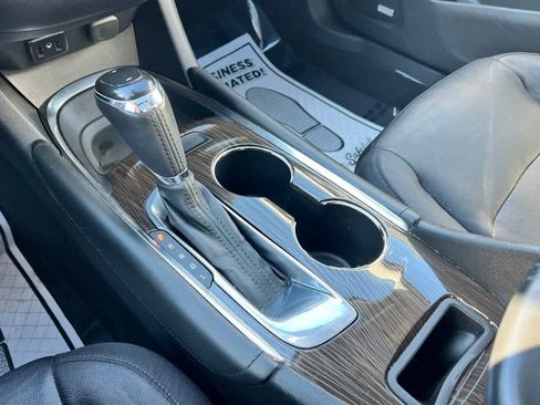 Used 2016 Chevrolet Malibu Premier image 36