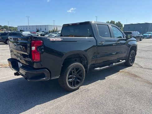 Used 2022 Chevrolet Silverado 1500 Custom Trail Boss w/ Safety Confidence Package AWD/4WD image 3