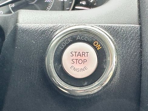 Used 2018 Nissan Armada Platinum w/ Captain Seat Package image 17