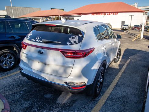 Used 2021 Kia Sportage LX image 8