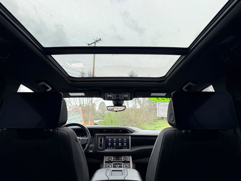 Used 2021 GMC Yukon XL Denali w/ Denali Premium Package image 21