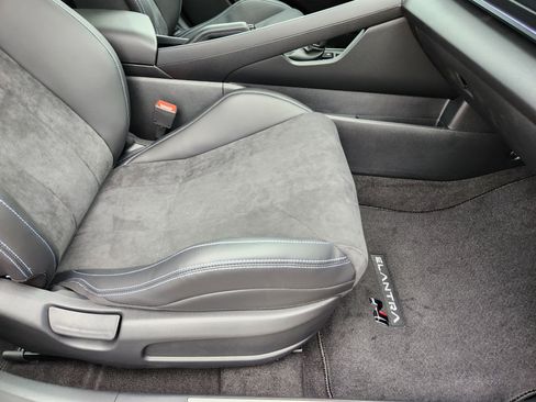 New 2025 Hyundai Elantra N image 15