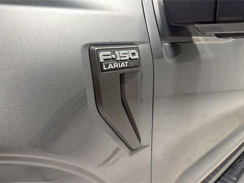 Used 2022 Ford F150 Lariat AWD/4WD image 35