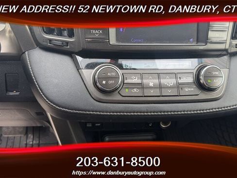 Used 2013 Toyota RAV4 XLE AWD/4WD image 18