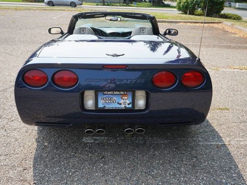 Used 2000 Chevrolet Corvette Convertible RWD image 26