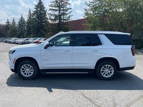 Used 2025 Chevrolet Tahoe LT AWD/4WD image 2