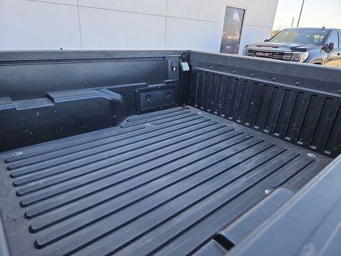 Used 2022 Toyota Tacoma SR5 image 16