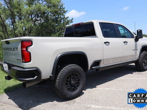 Used 2026 Chevrolet Silverado 2500 ZR2 AWD/4WD image 6