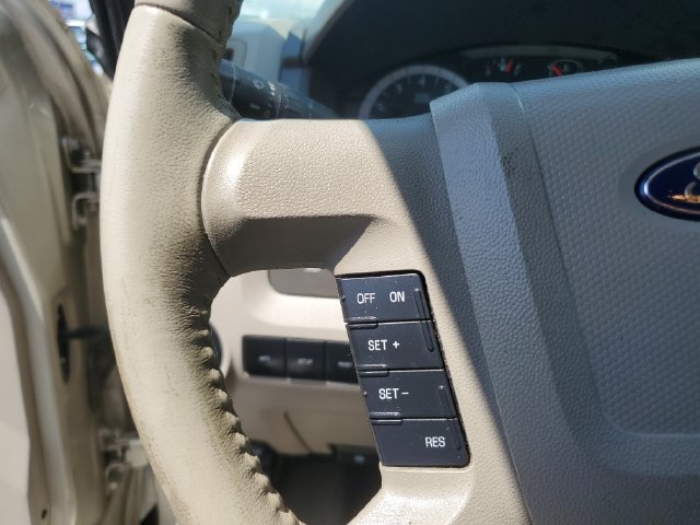 Used 2010 Ford Escape XLT FWD image 19