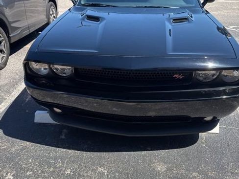 Used 2013 Dodge Challenger R/T RWD image 4