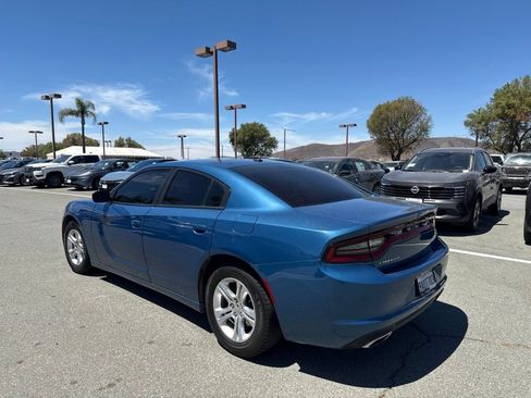 Used 2021 Dodge Charger SXT RWD image 6