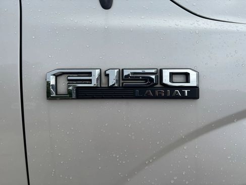 Used 2015 Ford F150 Lariat w/ Equipment Group 502A Luxury AWD/4WD image 3