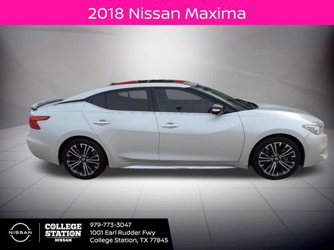 Used 2018 Nissan Maxima Platinum image 2