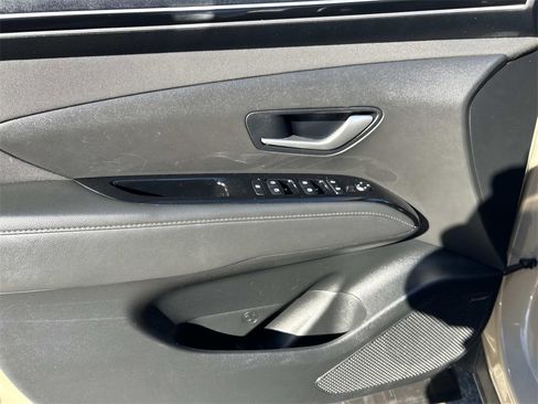 Used 2024 Hyundai Santa Cruz Limited image 18