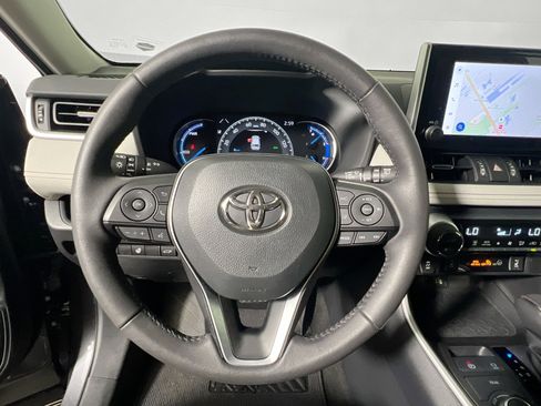 Used 2024 Toyota RAV4 XLE Premium w/ Weather Package AWD/4WD image 17