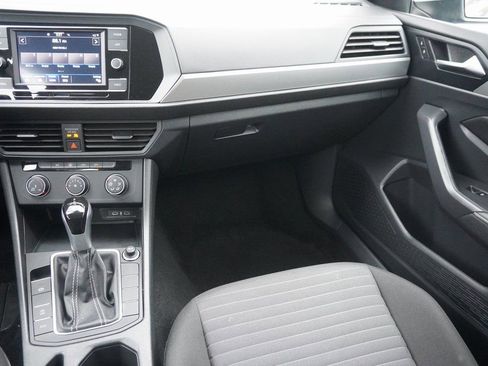 Used 2024 Volkswagen Jetta S image 18