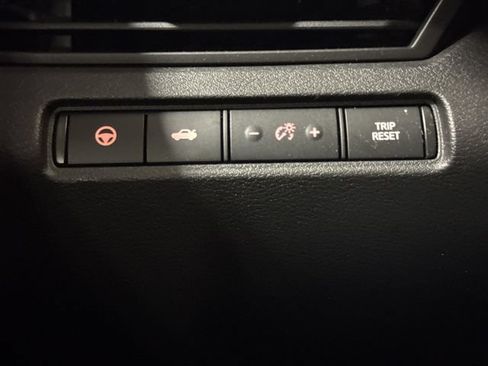 Used 2024 Nissan Altima 2.5 SL FWD image 19