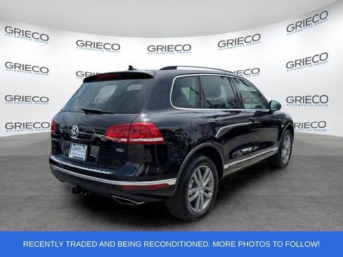 Used 2016 Volkswagen Touareg TDI AWD/4WD image 7