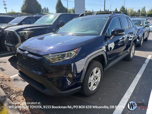Used 2021 Toyota RAV4 XLE w/ Convenience Package AWD/4WD image 1