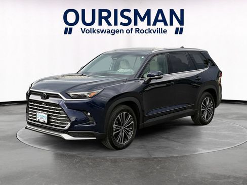 Used 2026 Toyota Grand Highlander AWD Hybrid image 2