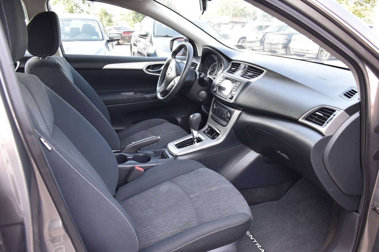 Used 2015 Nissan Sentra SV FWD image 14