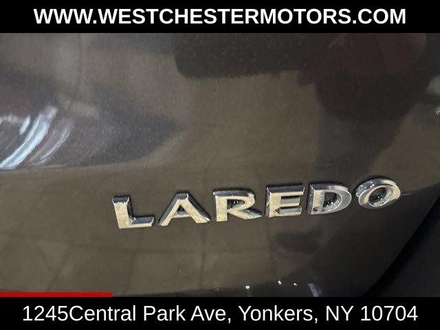 Used 2021 Jeep Grand Cherokee Laredo AWD/4WD image 22