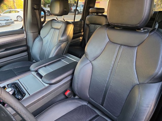 Used 2024 Jeep Wagoneer Series II w/ Convenience Group I AWD/4WD image 22