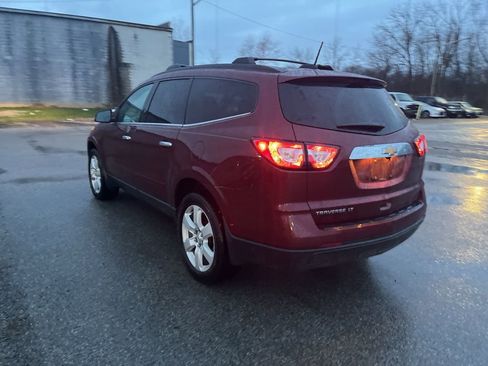 Used 2017 Chevrolet Traverse LT w/ Style and Technology Package image 14
