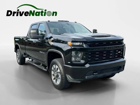 Used 2021 Chevrolet Silverado 2500 Custom w/ Custom Convenience Package AWD/4WD image 3
