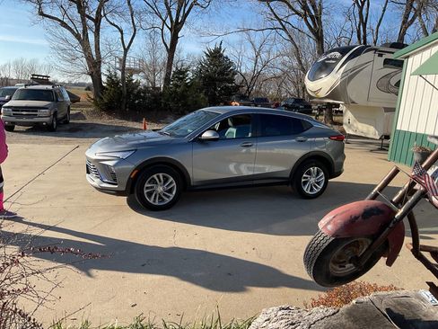 Used 2024 Buick Envista Preferred w/ Convenience I Package image 6