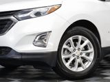 Used 2018 Chevrolet Equinox LT image 3
