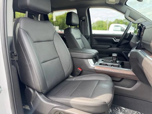 Used 2023 GMC Sierra 1500 SLT w/ SLT Premium Package AWD/4WD image 11