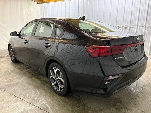 Used 2019 Kia Forte LXS FWD image 7
