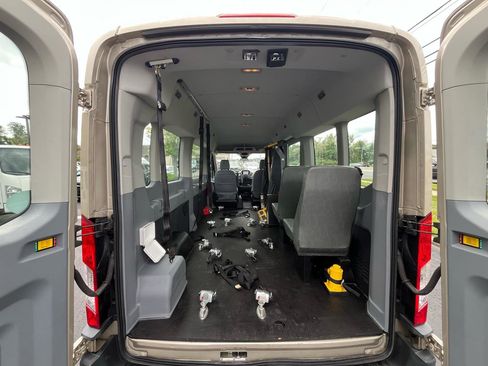 Used 2017 Ford Transit 350 XL RWD image 15