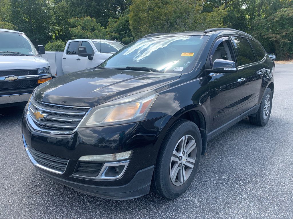 Used 2015 Chevrolet Traverse LT FWD image 2
