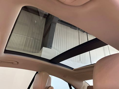 Used 2010 Mercedes-Benz E 350 Coupe image 56